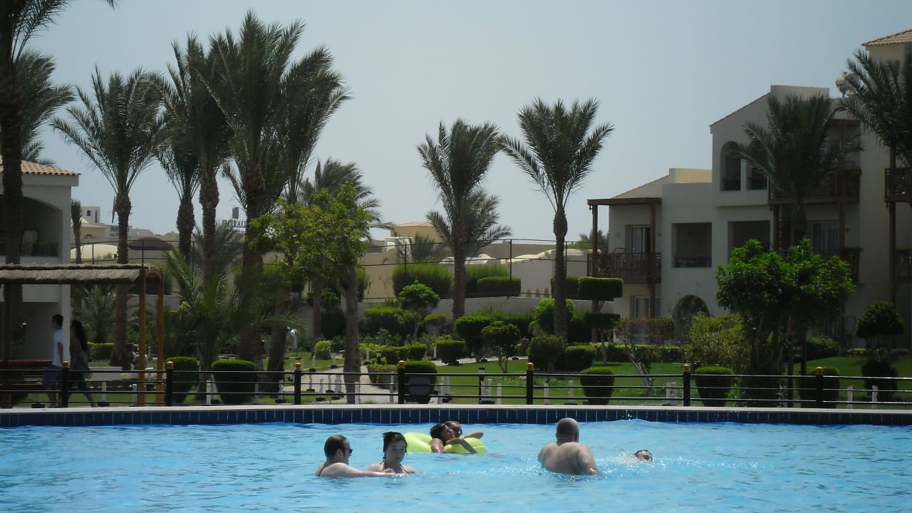 Einer von vielen Pools Pickalbatros Dana Beach Resort - Hurghada
