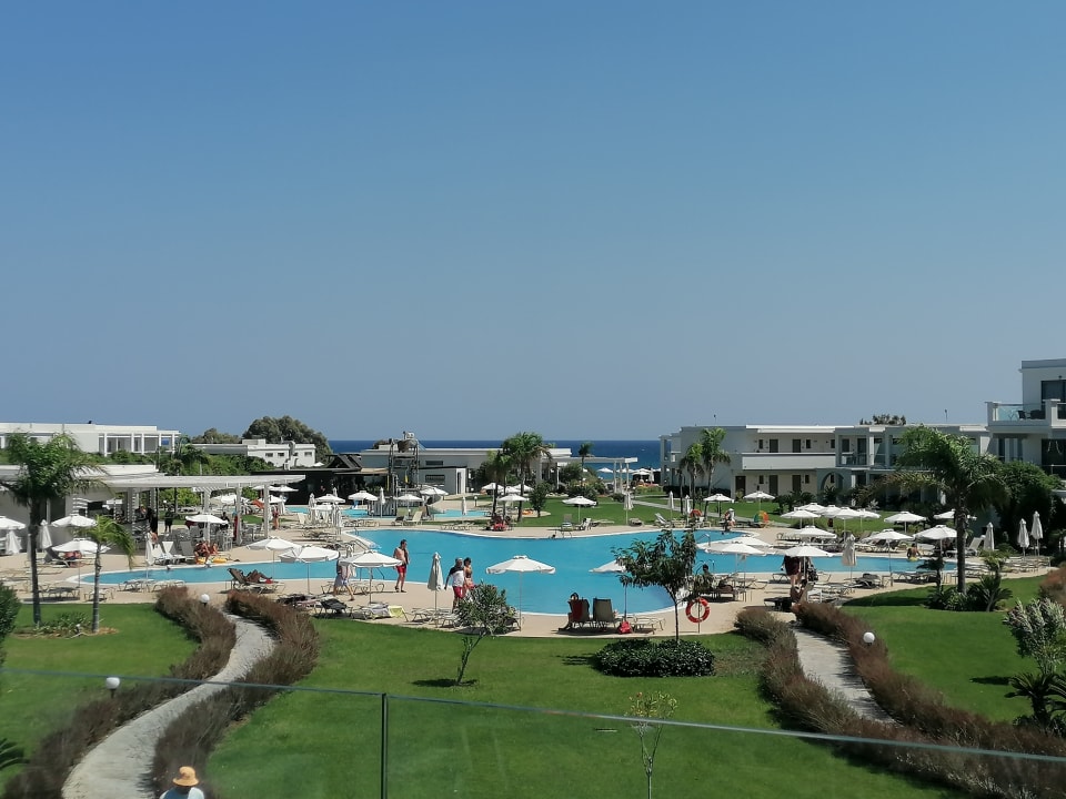 Außenansicht Asterias Beach Resort
