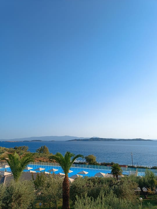 Gartenanlage Akrathos Beach Hotel