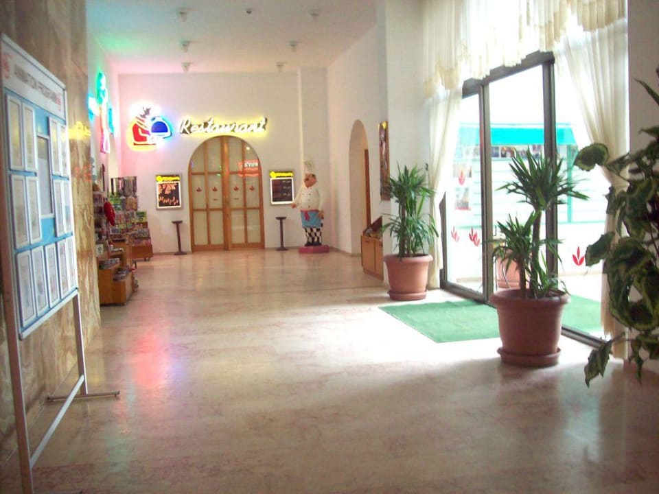 Blick in den Gang Hotel Grand Efe