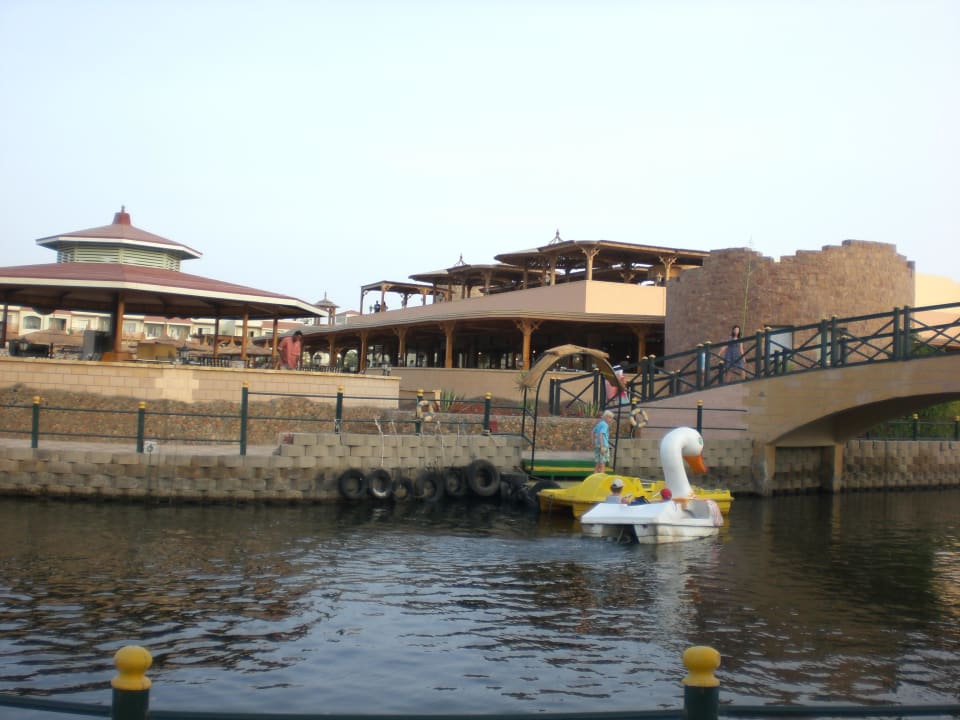Lagune mit Tretbooten Pickalbatros Dana Beach Resort - Hurghada