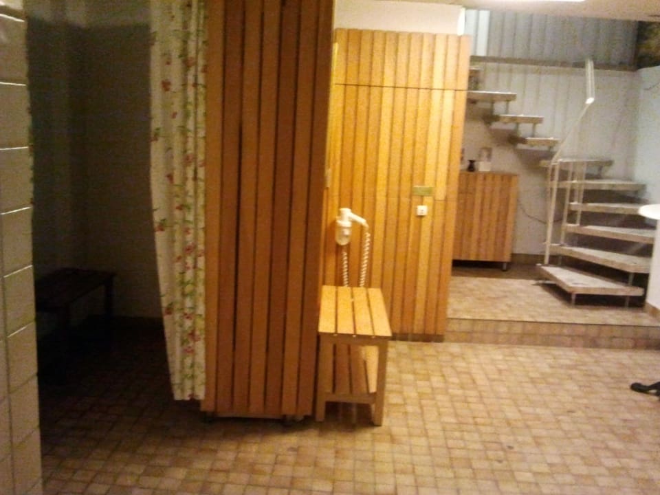 Umkleide / Eingang Hotel Obertor