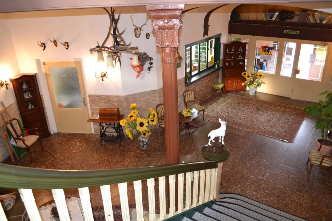 Eingangsbereich Hotel Weißer Hirsch