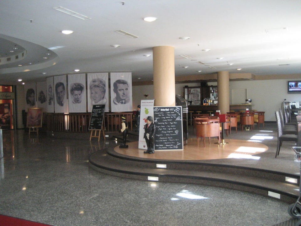 Lobbybar Mercure Hotel Berlin Tempelhof