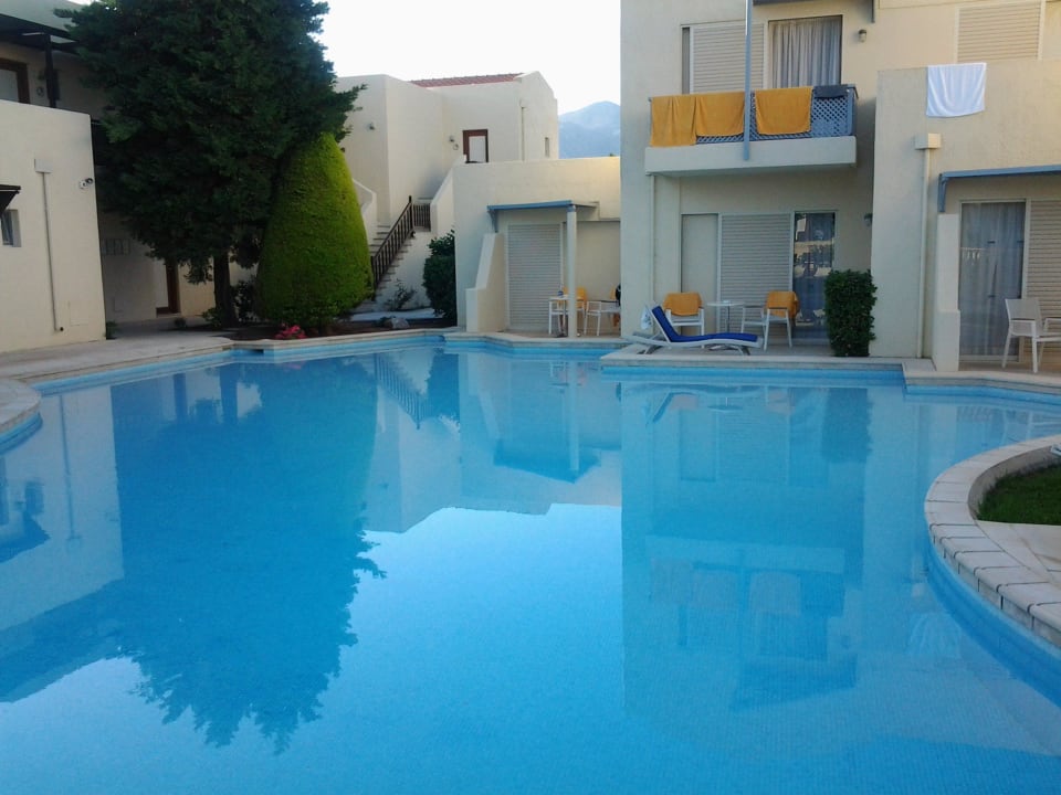 Bungalowzimmer mit direktem Zugang zum Riverpool Phãea Cretan Malia