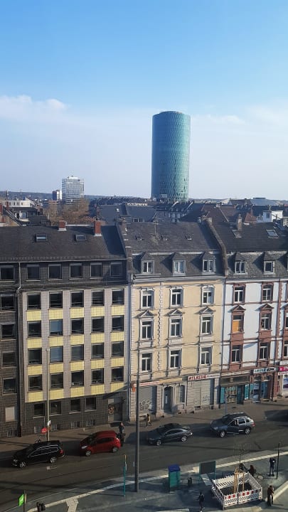 Außenansicht IntercityHotel Frankfurt Hauptbahnhof Süd