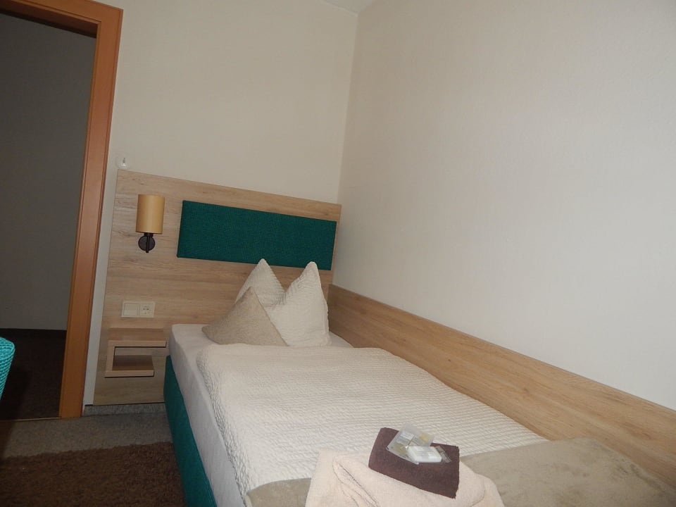 Neue Möbel Hotel-Lindenhof