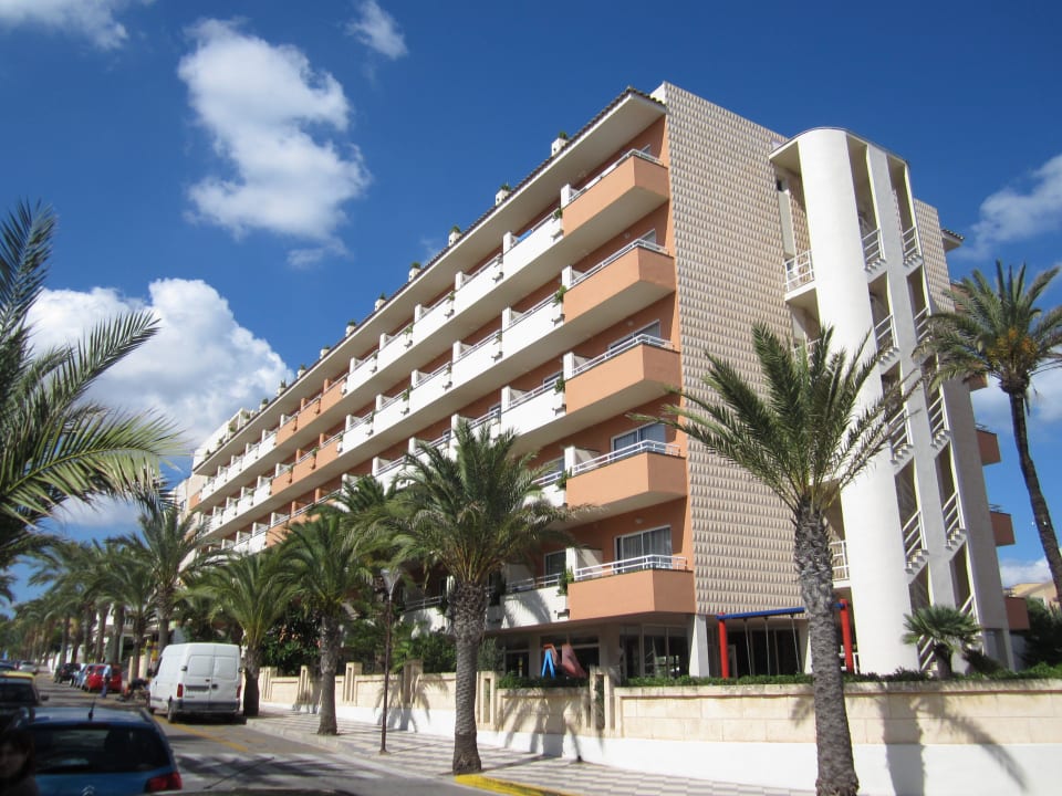 Außenansicht der Hotel Caprice Janeiro Hotel & Spa