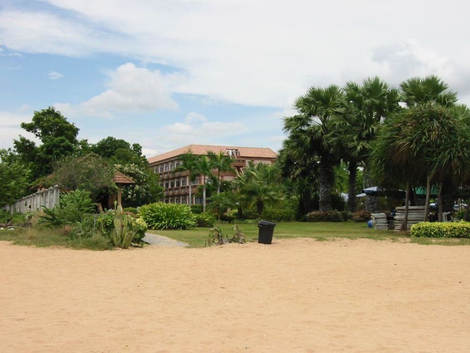 Blick vom Strand zum Botany Botany Beach Resort