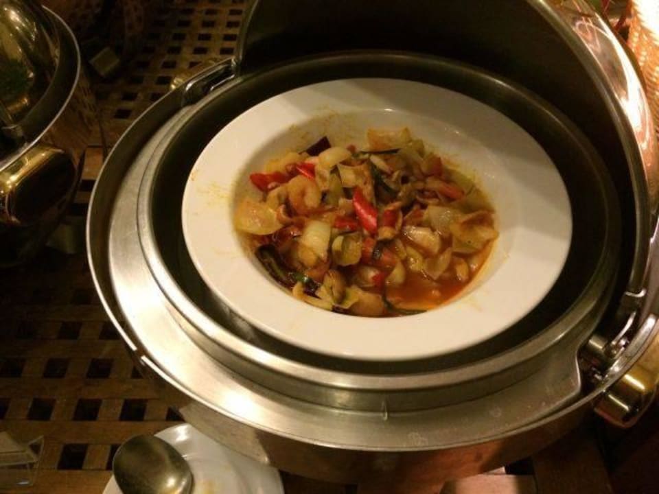 Warmes Gericht Thai Büffet Seaview Khao Lak Resort