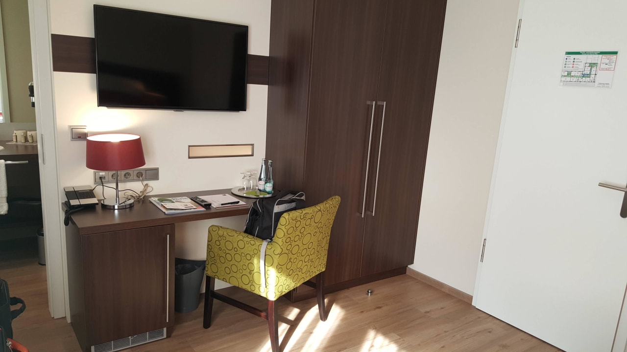 Ansichten und Details vom Zimmer Hotel Thalhauser Mühle