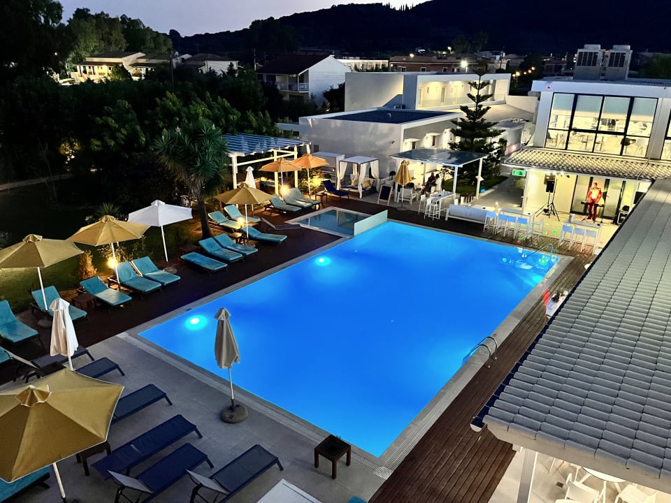 Pool Nasos Hotel & Resort