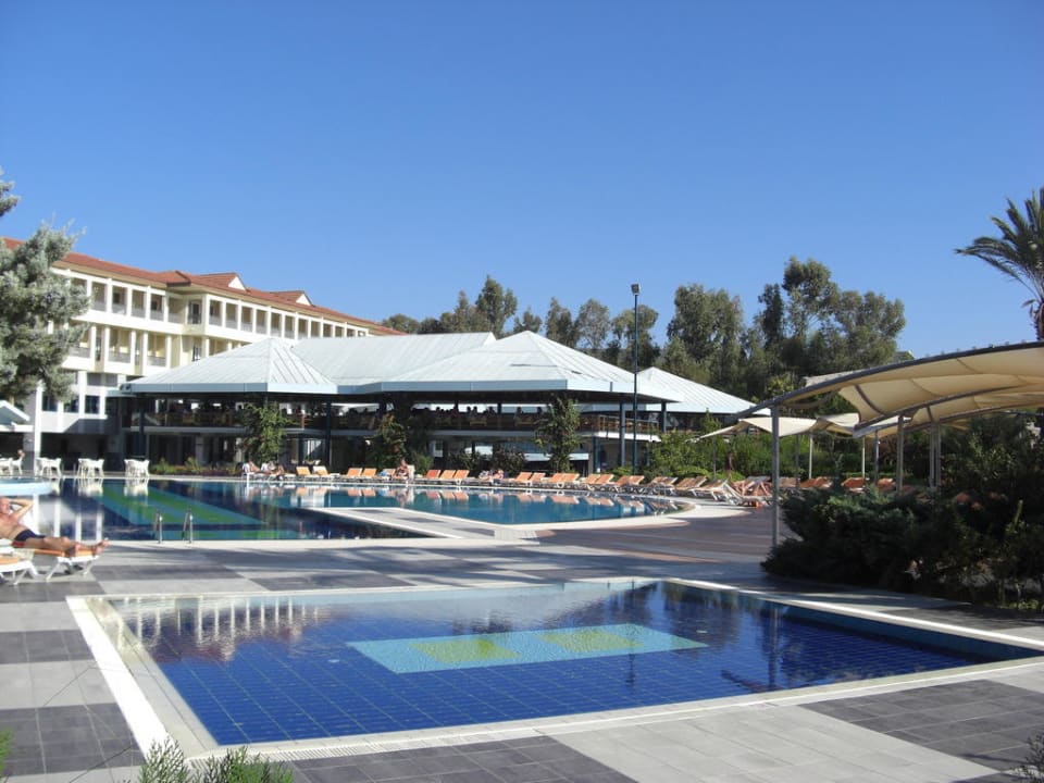 Restaurant am Pool Le Jardin Resort