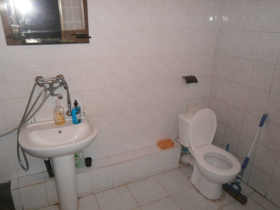 Gemeinschaftsbad/WC Shatili Guesthouse-Mziani