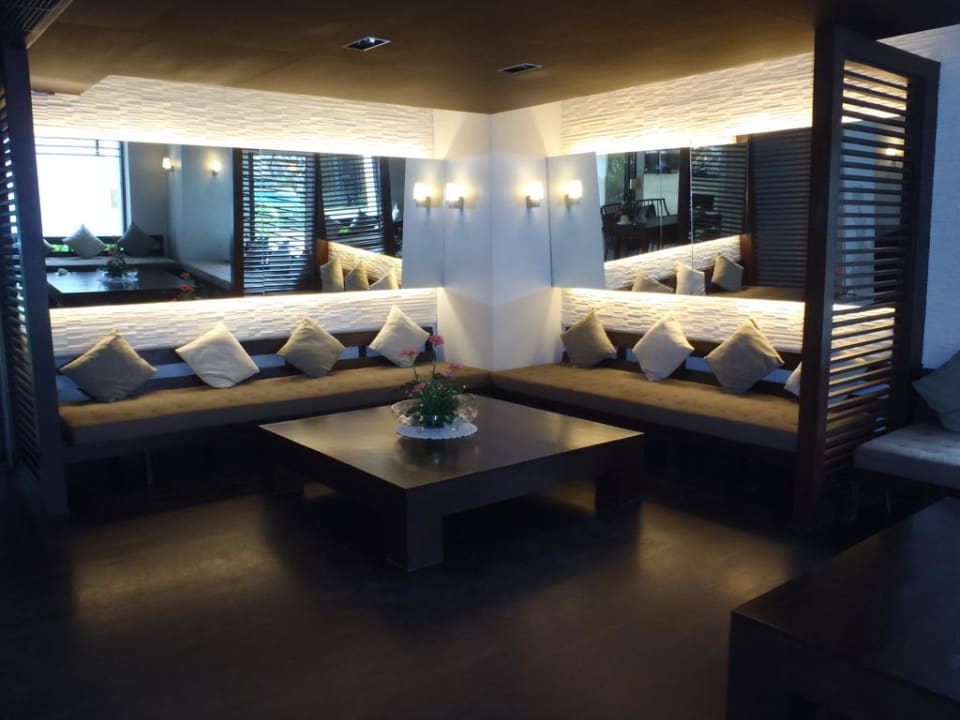 Empfangsbereich DoubleTree by Hilton Phuket Banthai Resort