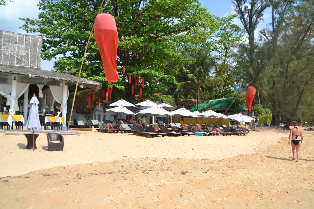 Strand mit Restaurant Ocean Breeze Resort