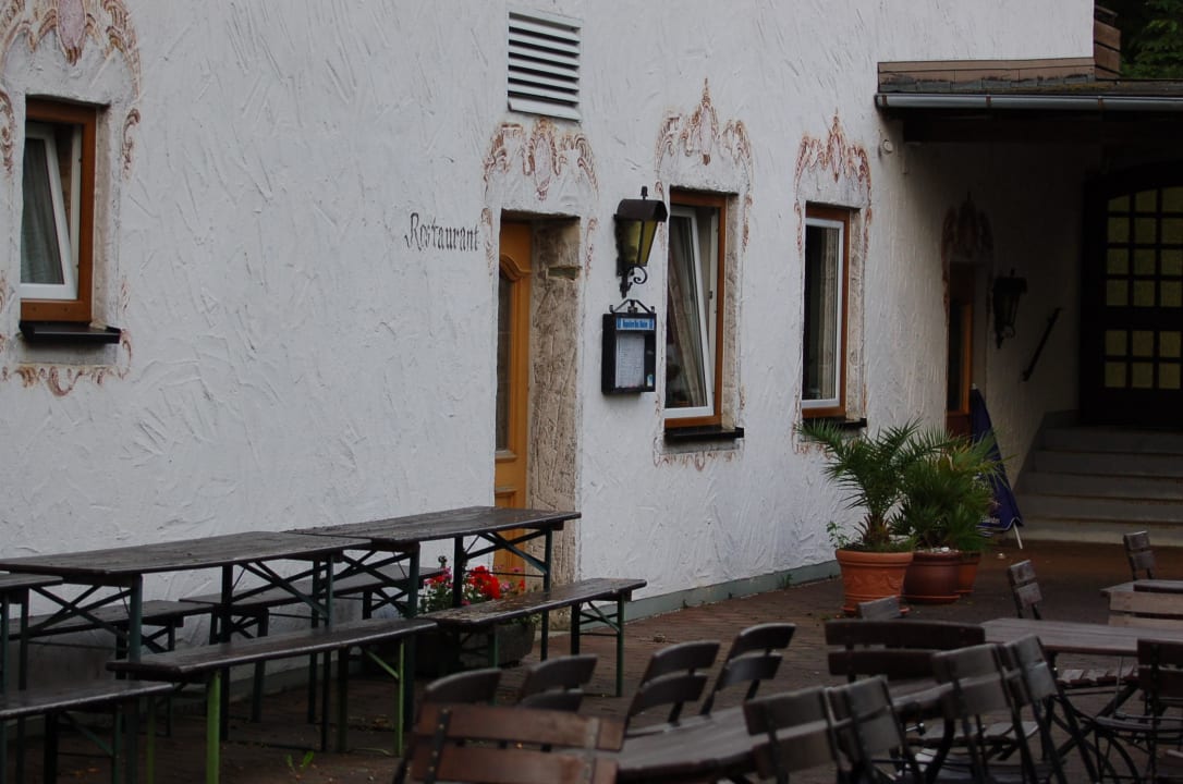Eingang zum Restaurant Landgasthof-Hotel Zur Quelle