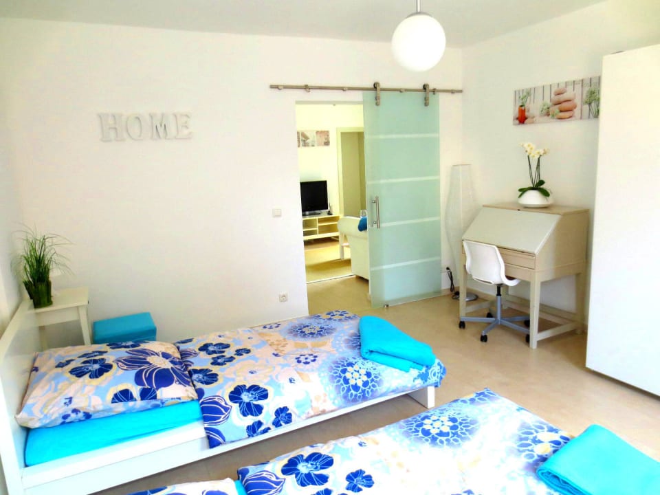 Schlafzimmer der Ferienwohnung "Köln" Ferienwohnungen Köln-Bonn