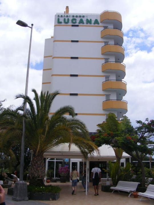Eingang Lucana allsun Hotel Lucana