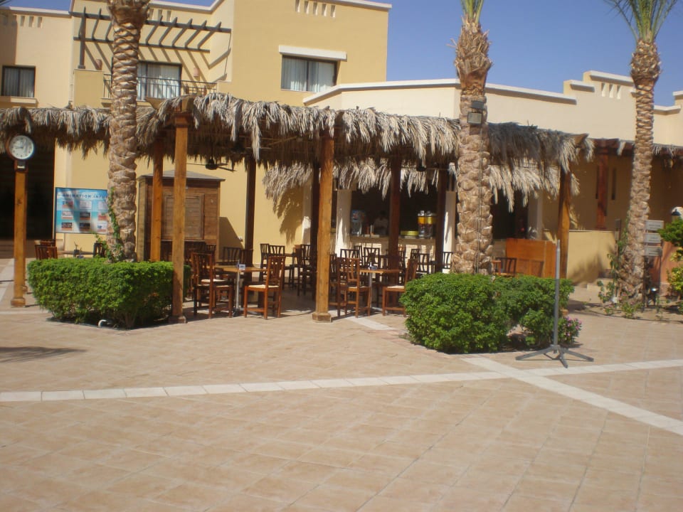Hotel Außenbar mit Snacks Jaz Dar EL Madina