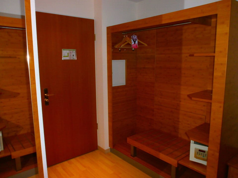 Schrank AKZENT Hotel Aufkirchen