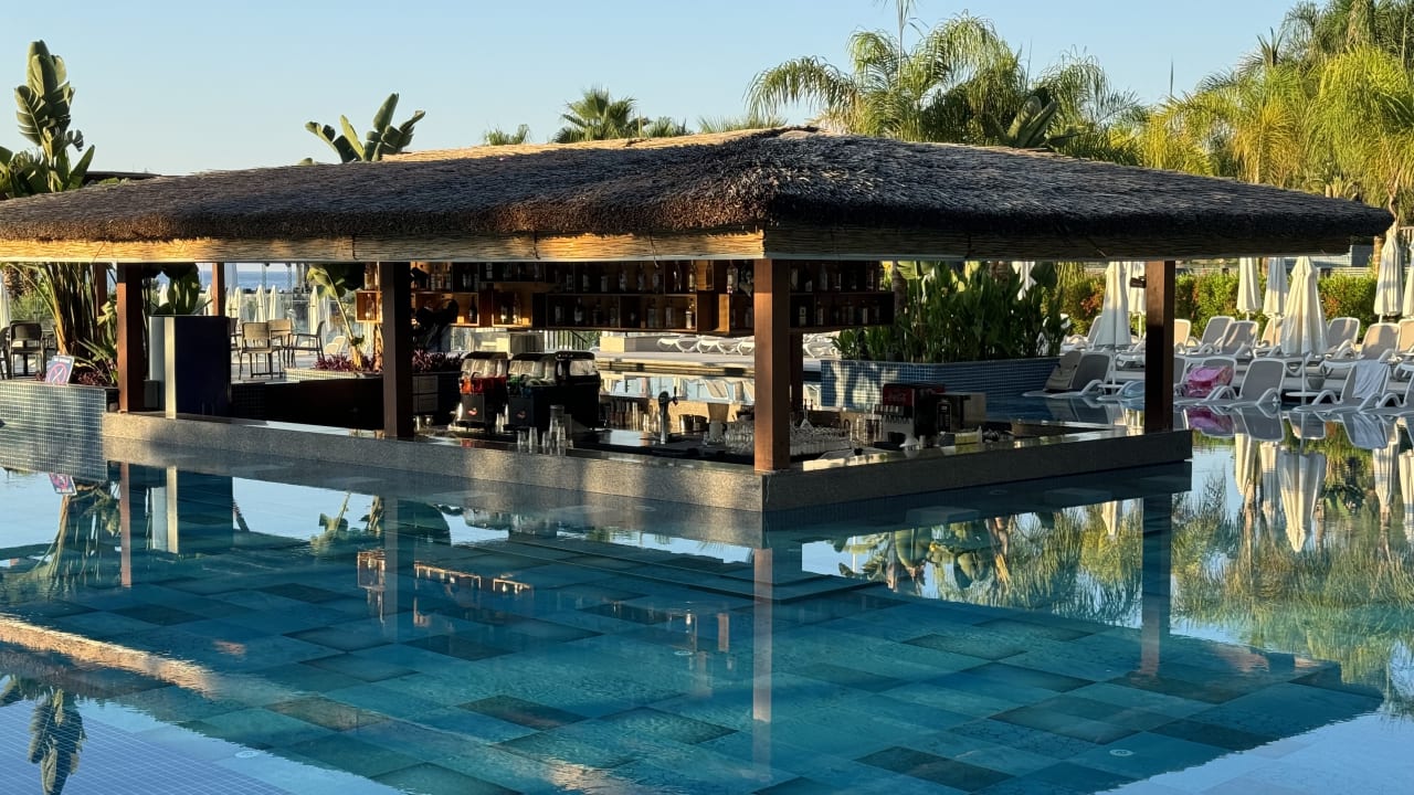 Pool Mylome Luxury Hotel & Resort