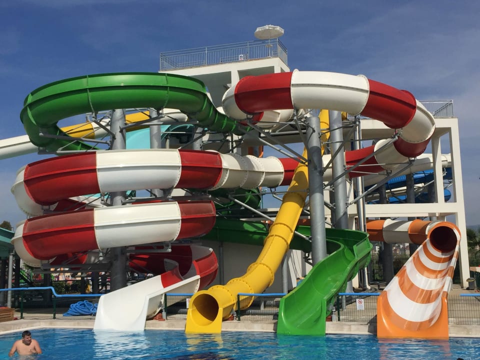 Аквапарк Dream World Aqua Hotel