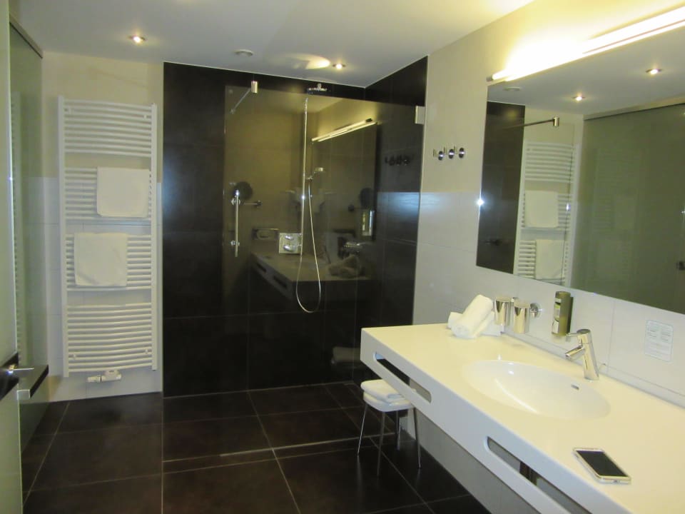 Badezimmer Adlerhorst Naturparkhotel Adler