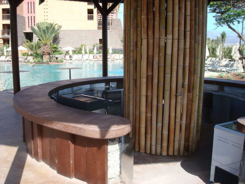 Poolbar Lopesan Baobab Resort