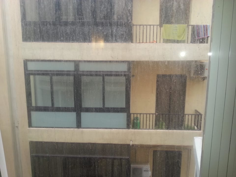 Gegenüber sind Nachbarn The Diplomat Hotel