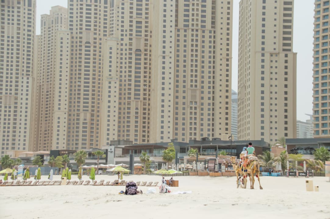Strand Amwaj Rotana Jumeirah Beach Residence