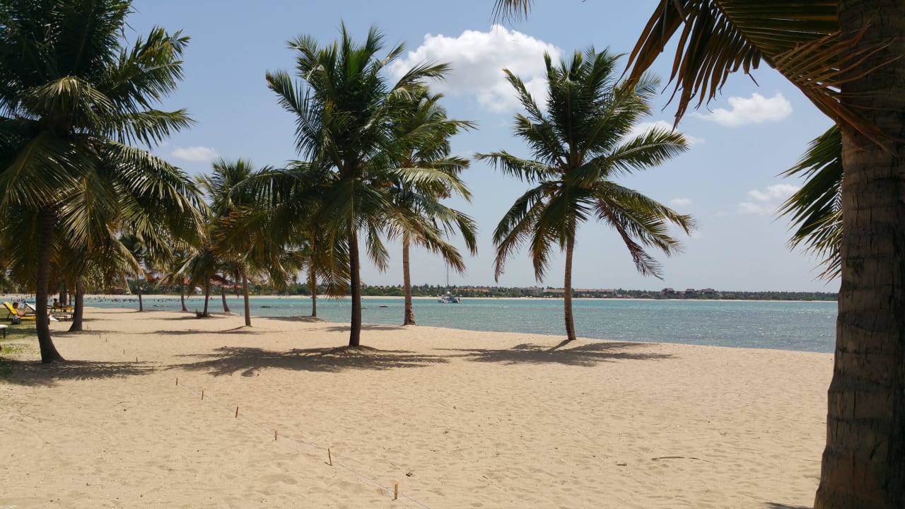 Strand Amaya Beach Resort & Spa Passikudah