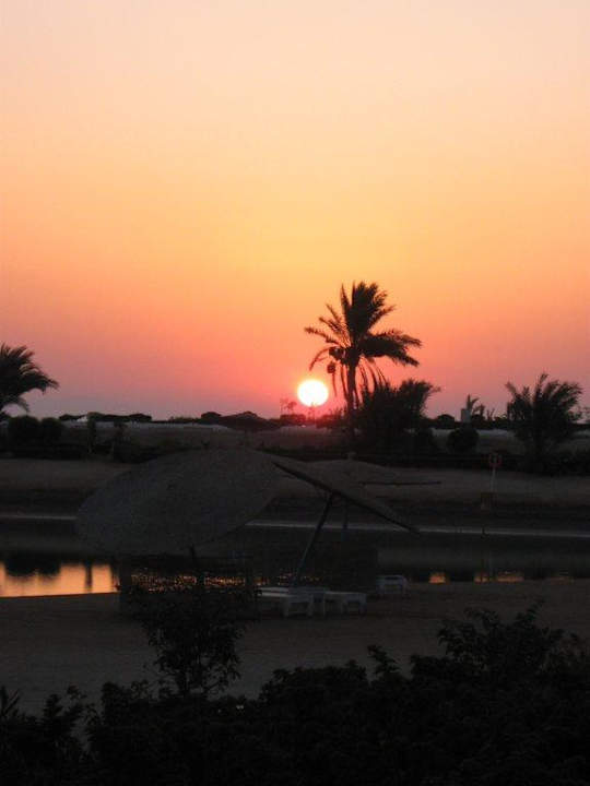 Super Sonnenuntergang Mövenpick Resort & Spa El Gouna