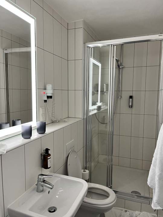 Zimmer Nikii Hotel Köln Leverkusen