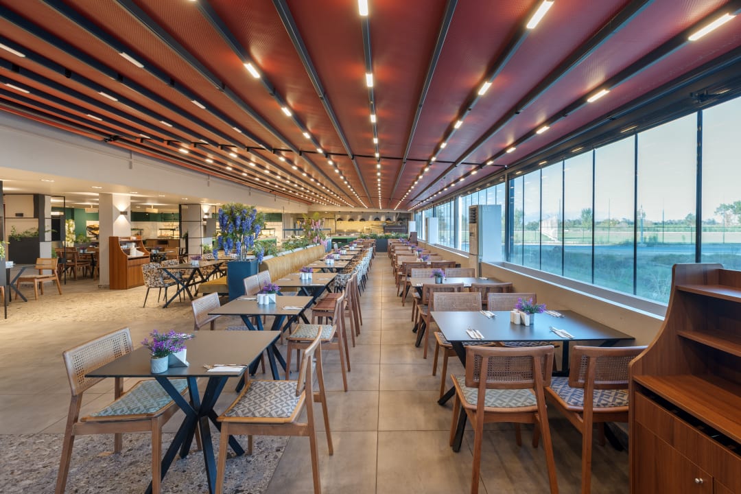 Gastro Hotella Resort & Spa