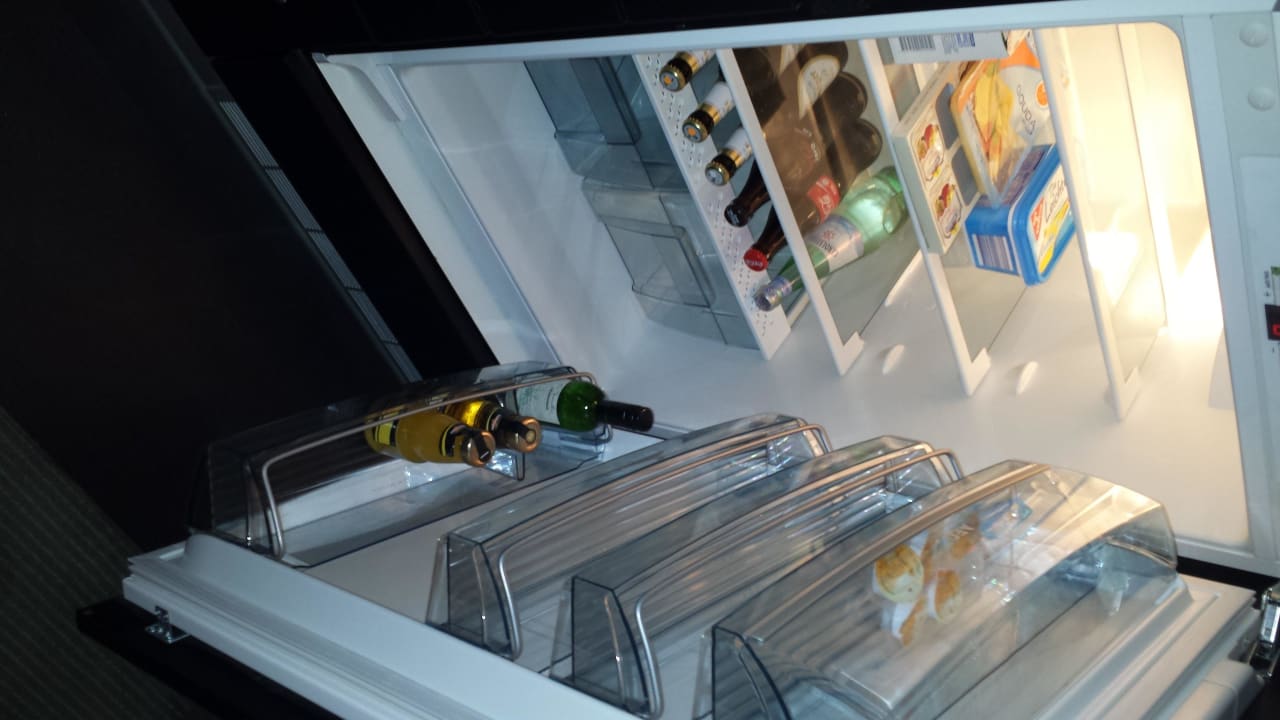 Minibar 2 Adina Apartment Hotel Berlin Hackescher Markt