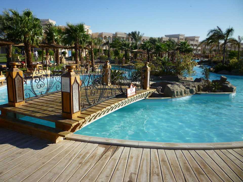 Brücke zum Jacuzzi Pickalbatros Palace Resort