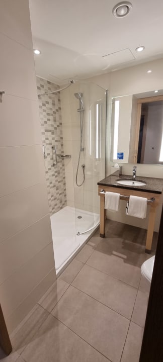 Zimmer Hampton By Hilton Frankfurt Airport