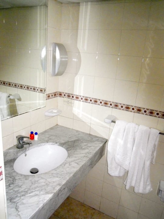 Grosser Spiegel Hotel Los Caneyes