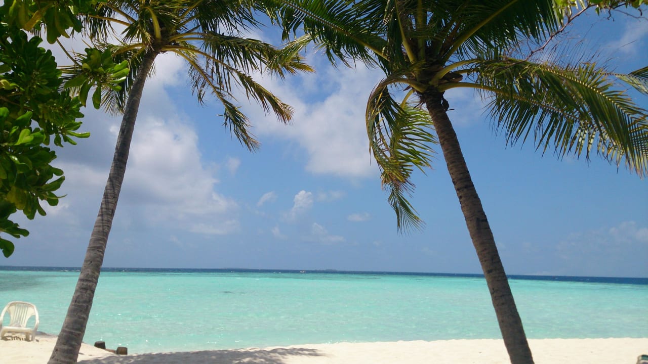 Strand Embudu Village