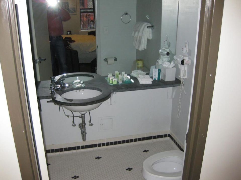 Blick ins Badzimmer Hotel 414 Inn