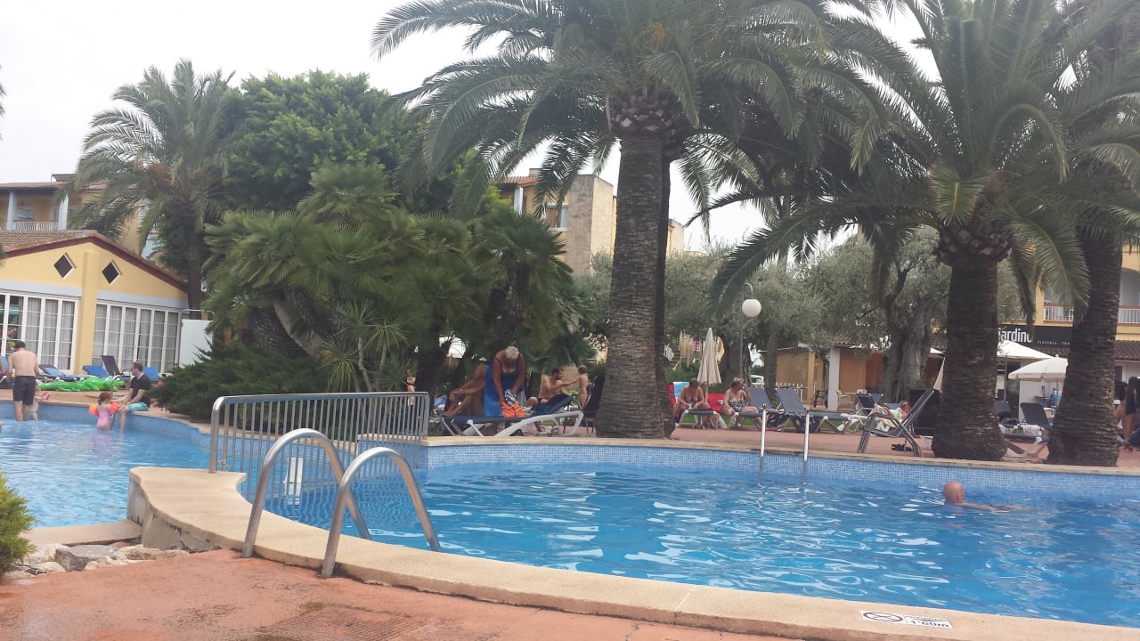 Ein Teil vom Pool Alcudia Garden Aparthotel