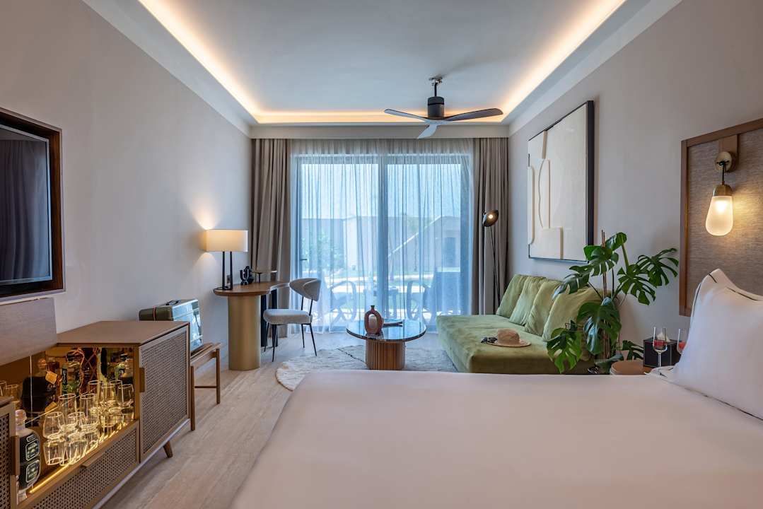 Zimmer Isla Brown Chania Resort, Curio Collection by Hilton