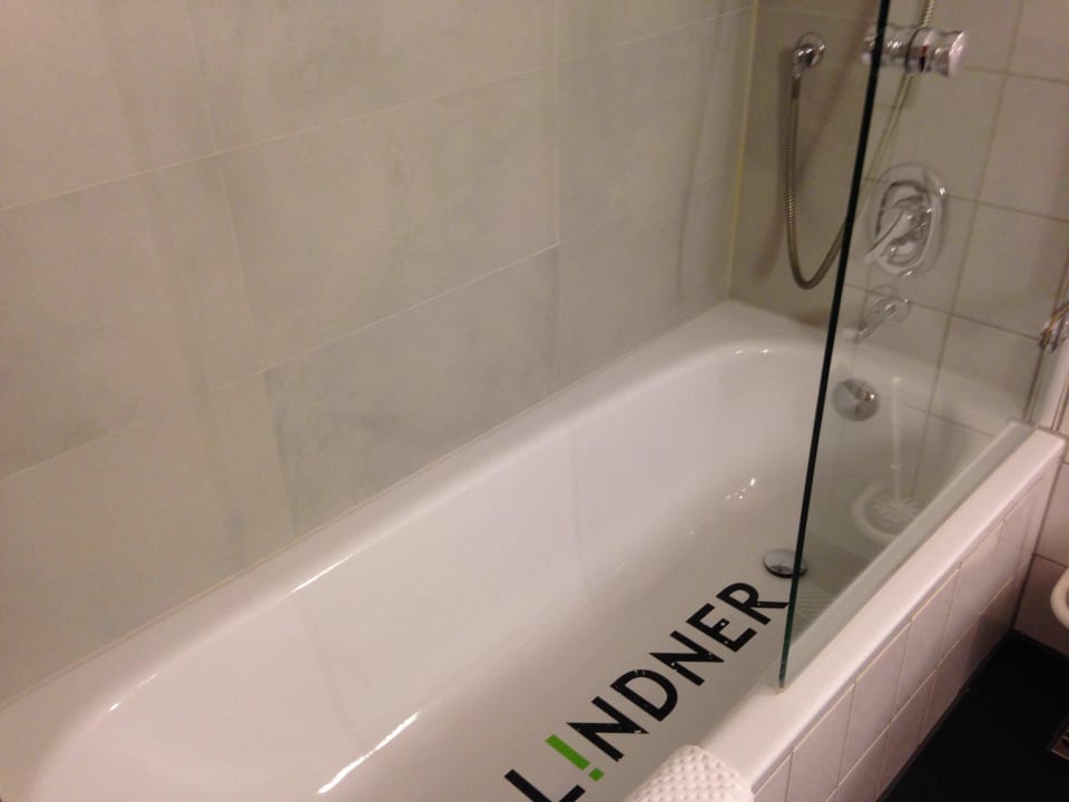 Badewanne Lindner Hotel Frankfurt Hochst, part of JdV by Hyatt