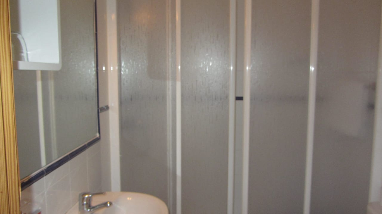 Dusche Pension Maria Eugenia