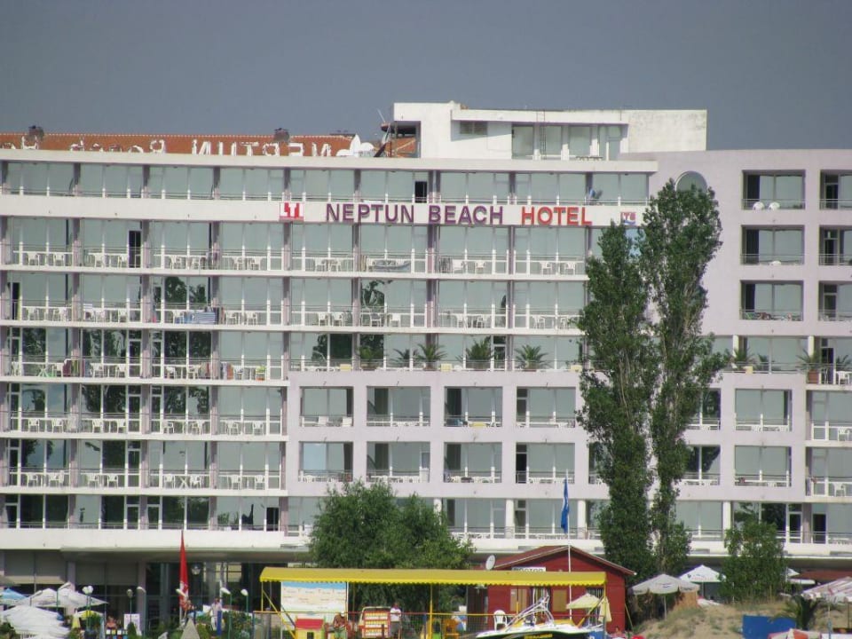 Blick auf das Hotel vom Meer aus Sentido Neptun Beach