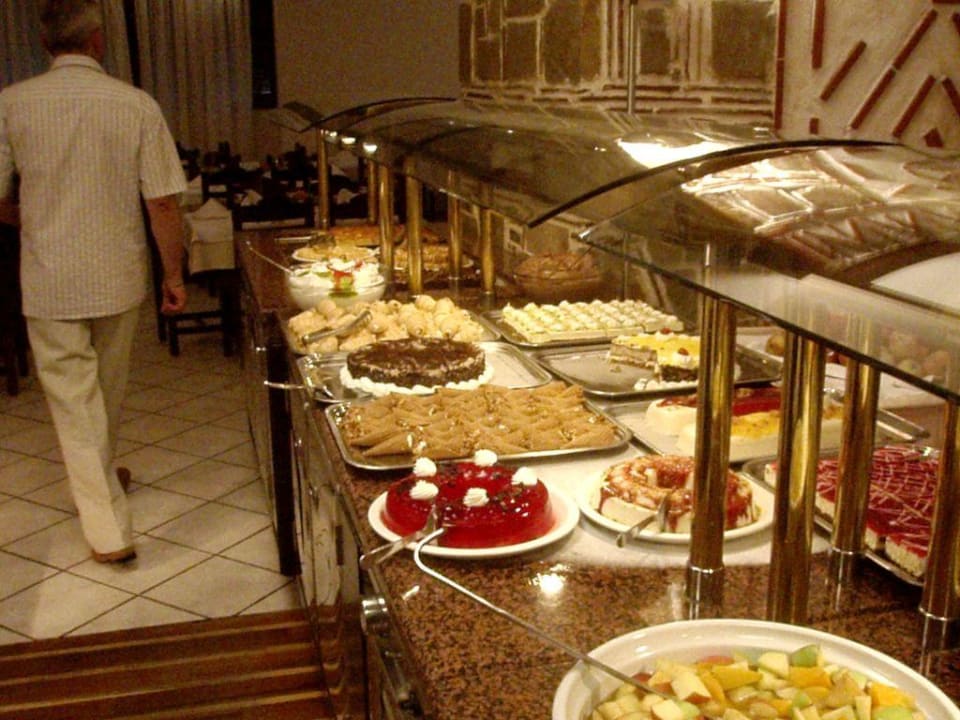 Buffet Apollonia Beach Resort & Spa