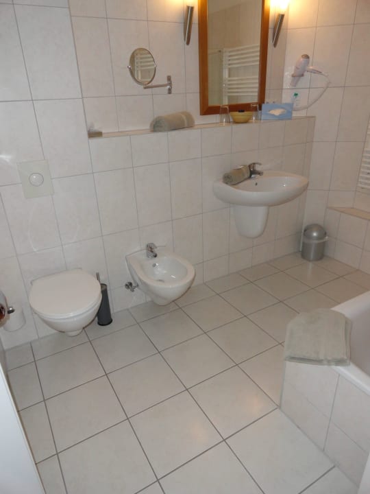 Bad in der Suite Hotel Ampervilla