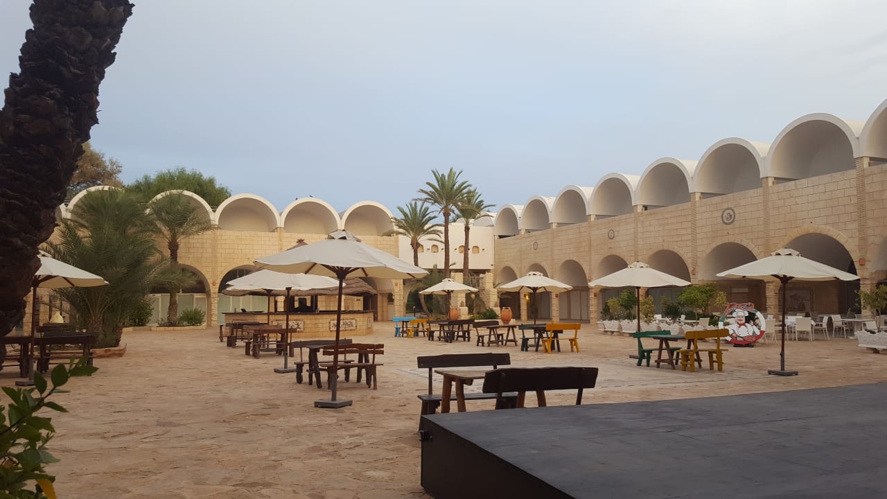 Außenansicht Monarque Dar Jerba Zahra