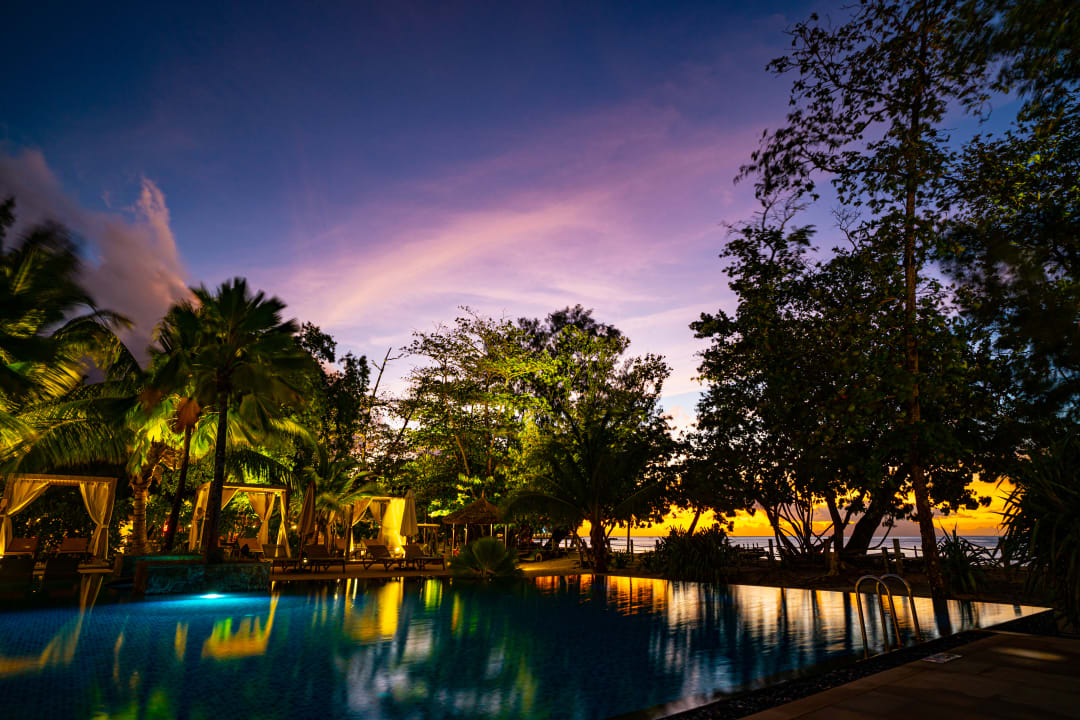 Pool STORY Seychelles